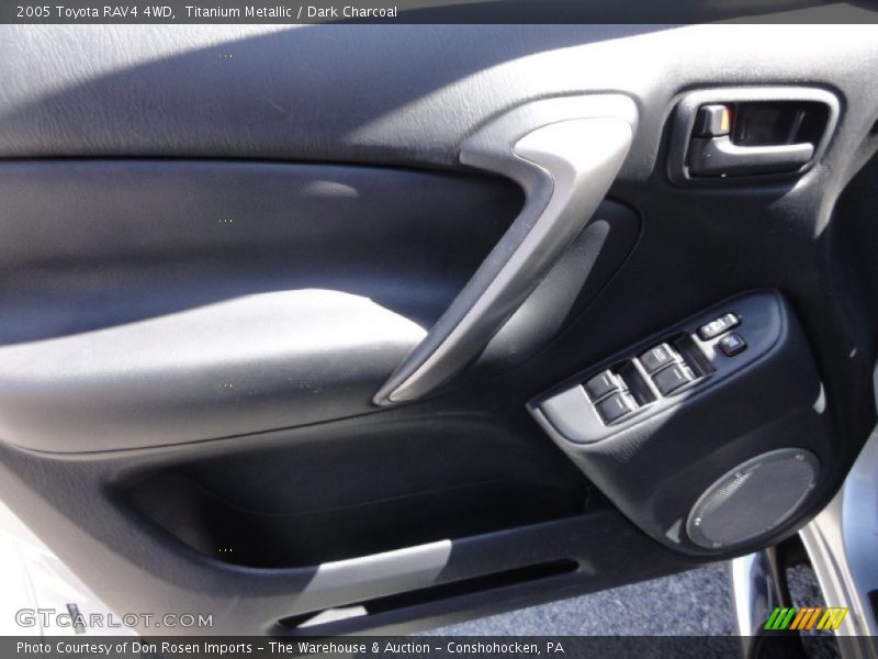 Titanium Metallic / Dark Charcoal 2005 Toyota RAV4 4WD