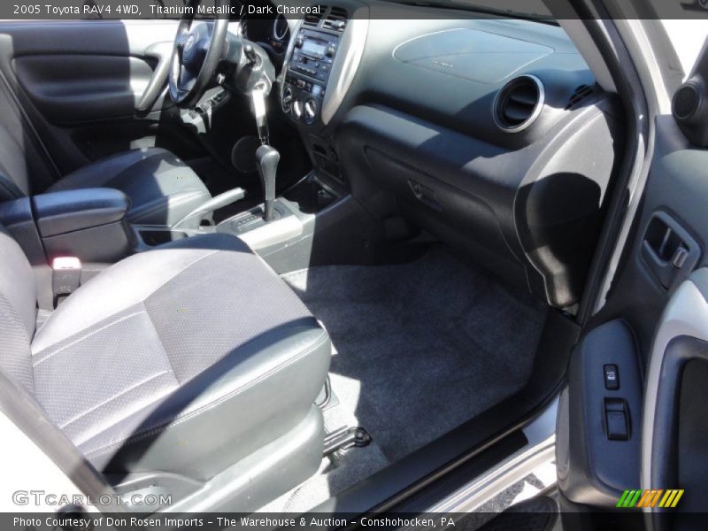 Titanium Metallic / Dark Charcoal 2005 Toyota RAV4 4WD