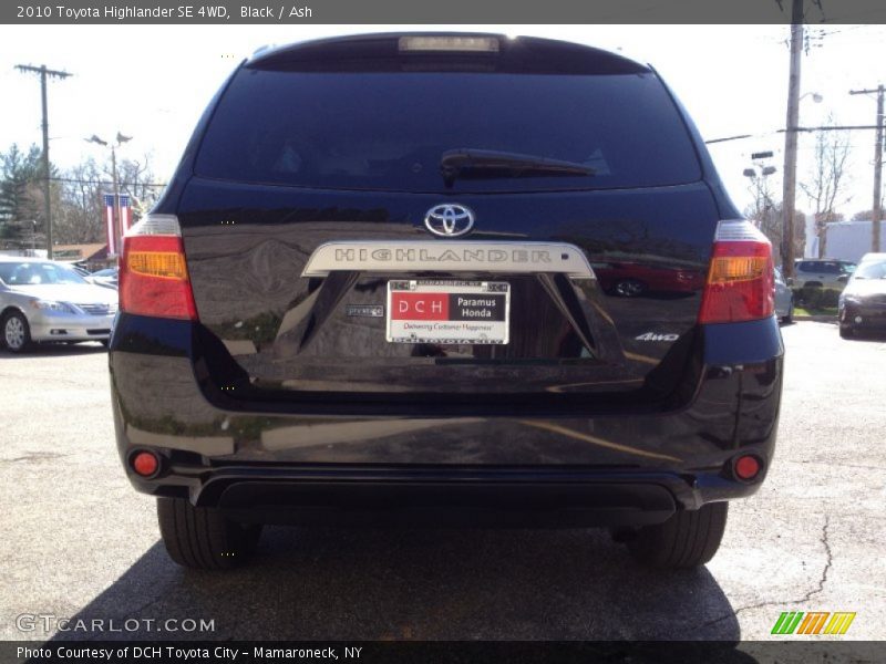 Black / Ash 2010 Toyota Highlander SE 4WD