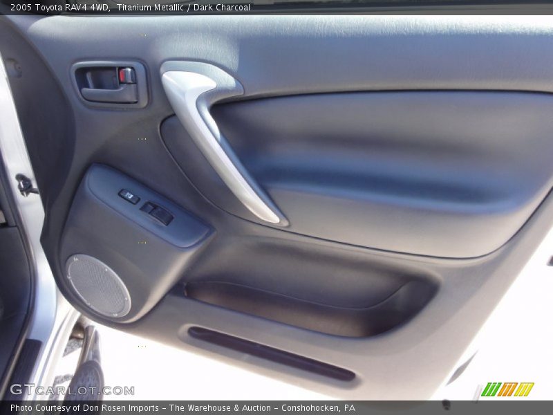 Titanium Metallic / Dark Charcoal 2005 Toyota RAV4 4WD