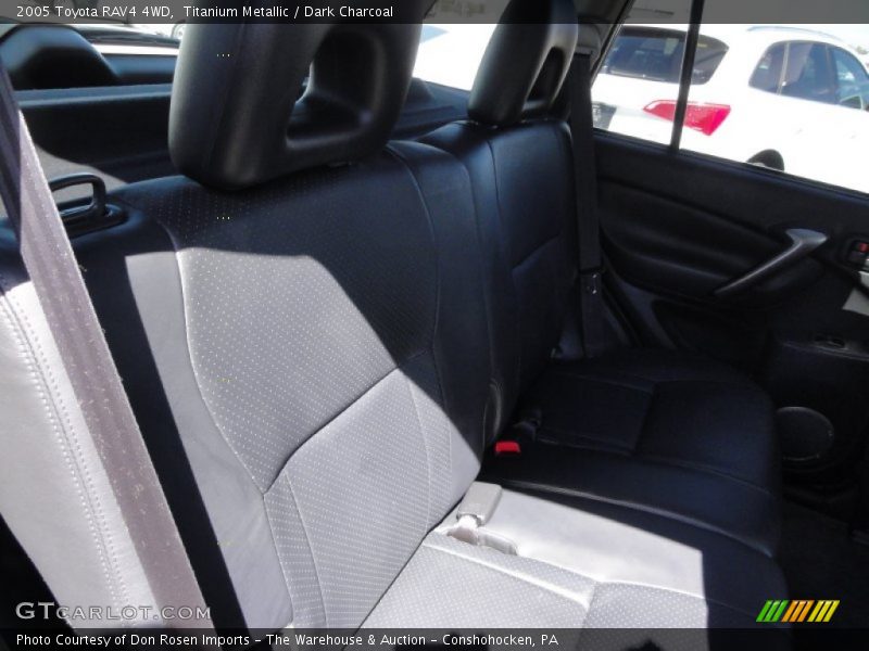 Titanium Metallic / Dark Charcoal 2005 Toyota RAV4 4WD