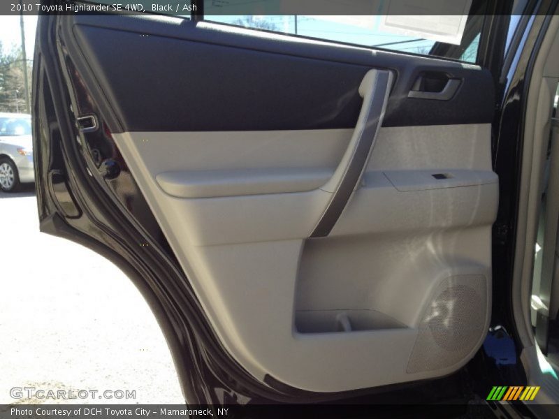 Black / Ash 2010 Toyota Highlander SE 4WD