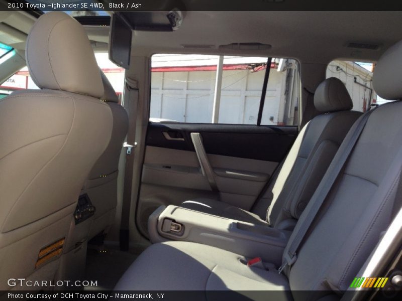 Black / Ash 2010 Toyota Highlander SE 4WD