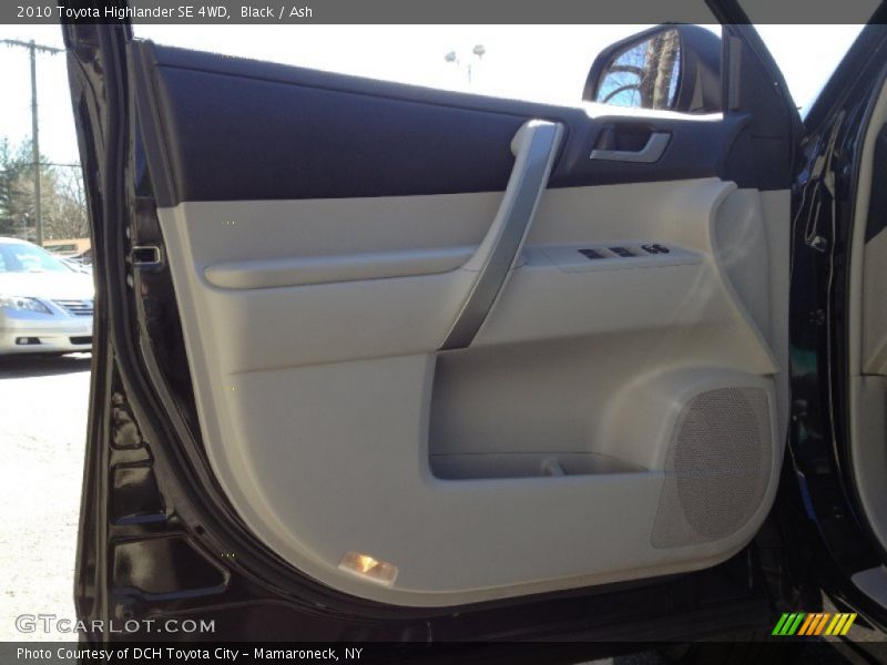 Black / Ash 2010 Toyota Highlander SE 4WD