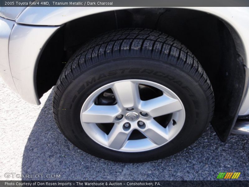 Titanium Metallic / Dark Charcoal 2005 Toyota RAV4 4WD