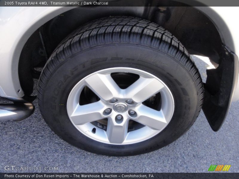 Titanium Metallic / Dark Charcoal 2005 Toyota RAV4 4WD