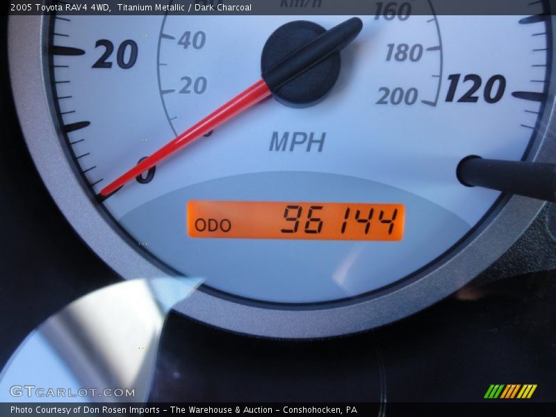 Titanium Metallic / Dark Charcoal 2005 Toyota RAV4 4WD