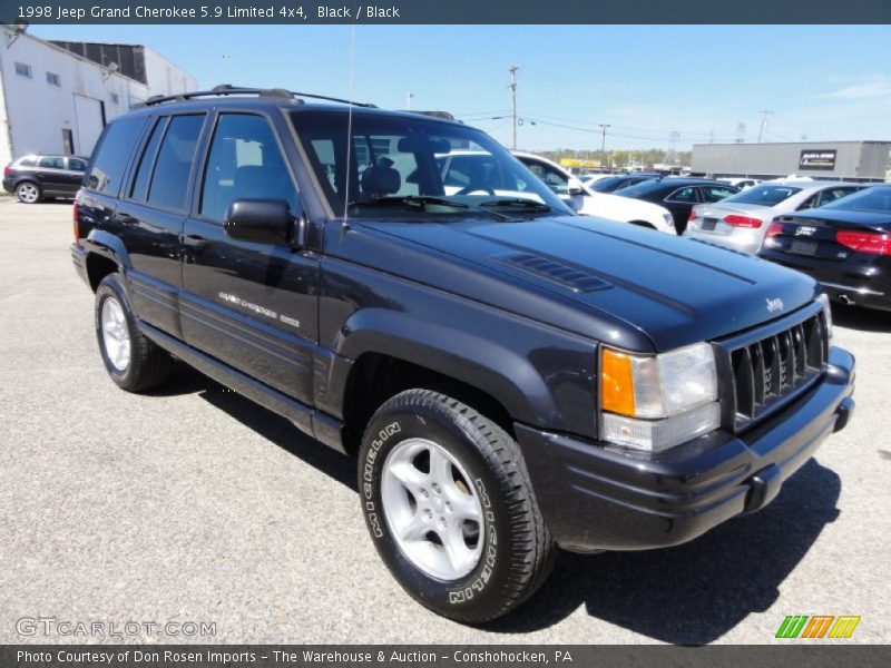 Front 3/4 View of 1998 Grand Cherokee 5.9 Limited 4x4