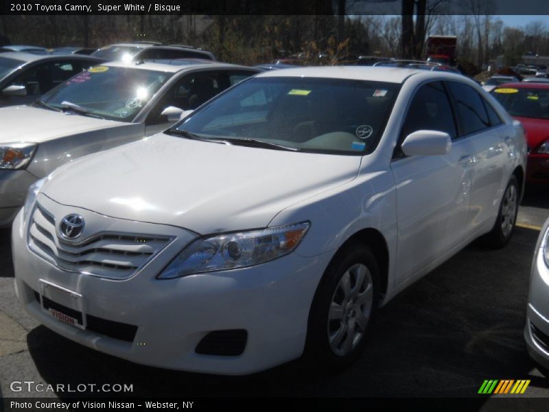 Super White / Bisque 2010 Toyota Camry