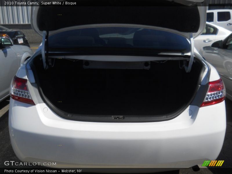 Super White / Bisque 2010 Toyota Camry