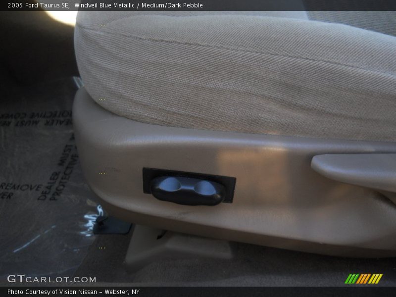 Windveil Blue Metallic / Medium/Dark Pebble 2005 Ford Taurus SE