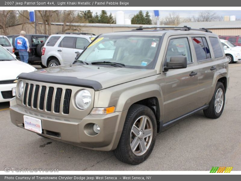 Light Khaki Metallic / Pastel Pebble Beige 2007 Jeep Patriot Sport 4x4