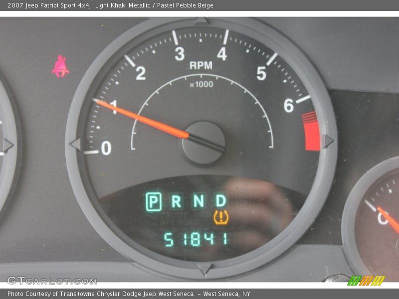 Light Khaki Metallic / Pastel Pebble Beige 2007 Jeep Patriot Sport 4x4