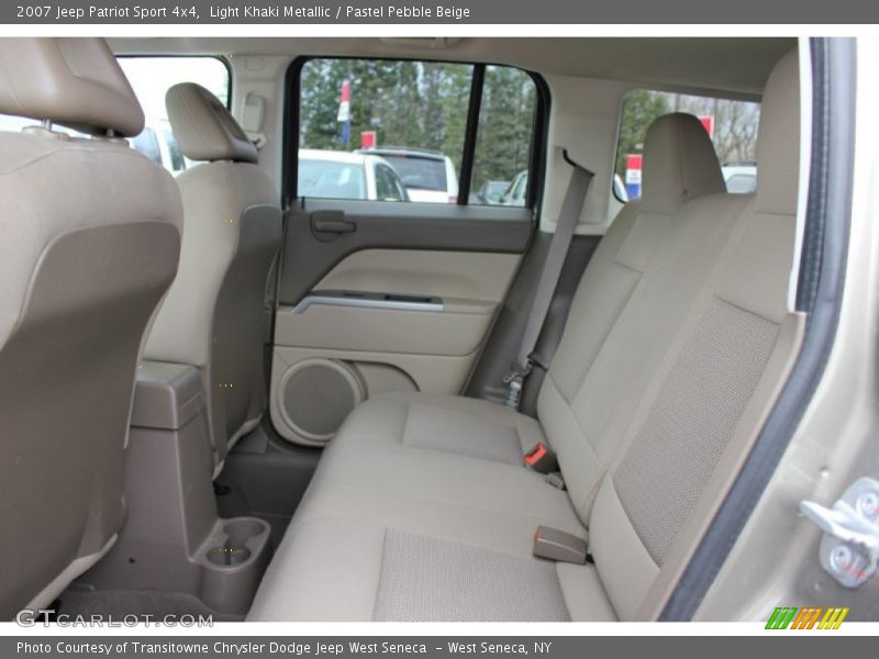 Light Khaki Metallic / Pastel Pebble Beige 2007 Jeep Patriot Sport 4x4