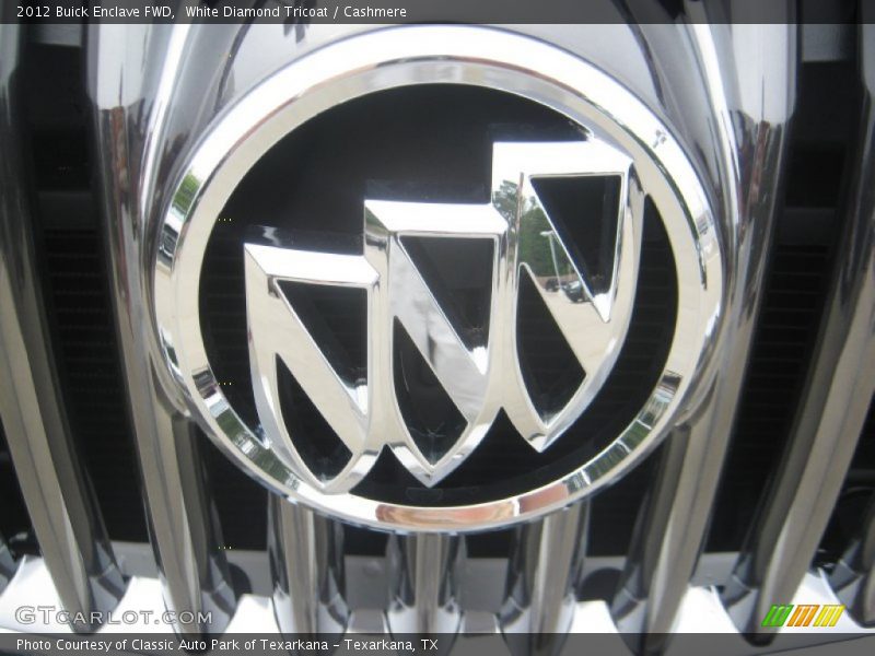 White Diamond Tricoat / Cashmere 2012 Buick Enclave FWD