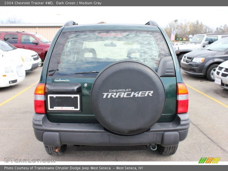 Dark Green / Medium Gray 2004 Chevrolet Tracker 4WD