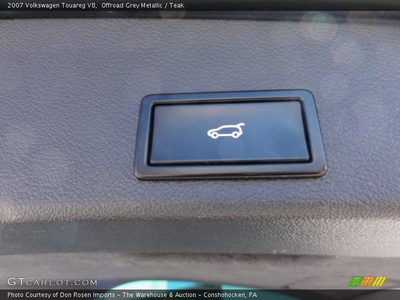 Offroad Grey Metallic / Teak 2007 Volkswagen Touareg V8
