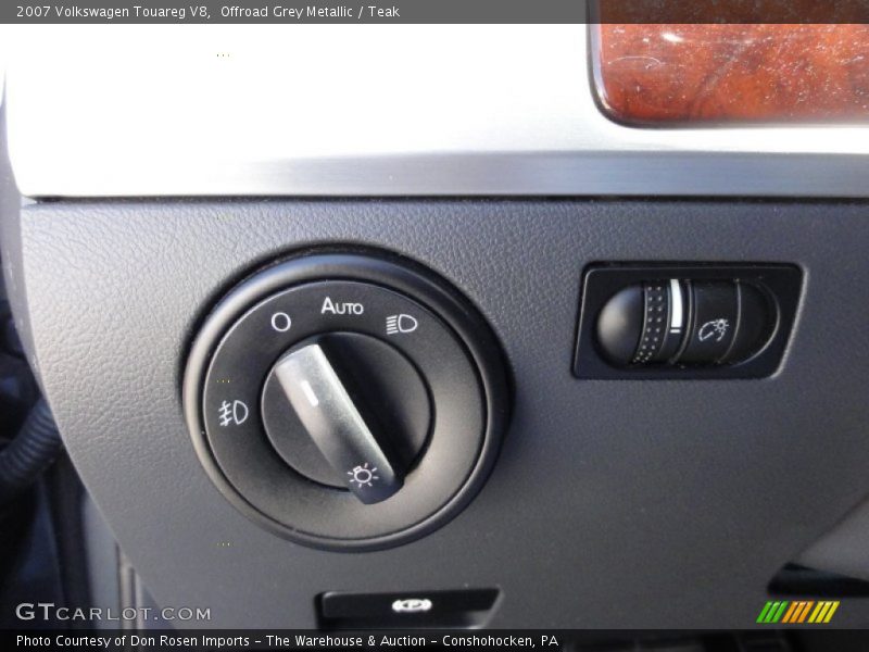 Offroad Grey Metallic / Teak 2007 Volkswagen Touareg V8