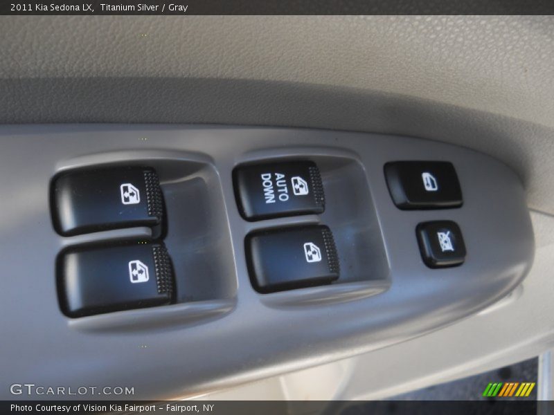 Titanium Silver / Gray 2011 Kia Sedona LX