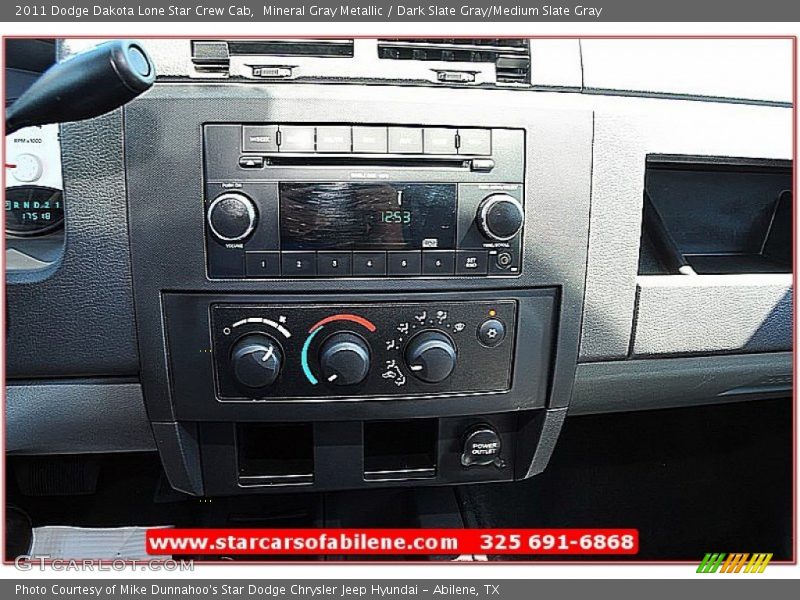 Mineral Gray Metallic / Dark Slate Gray/Medium Slate Gray 2011 Dodge Dakota Lone Star Crew Cab