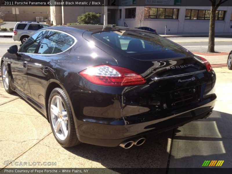 Basalt Black Metallic / Black 2011 Porsche Panamera 4S