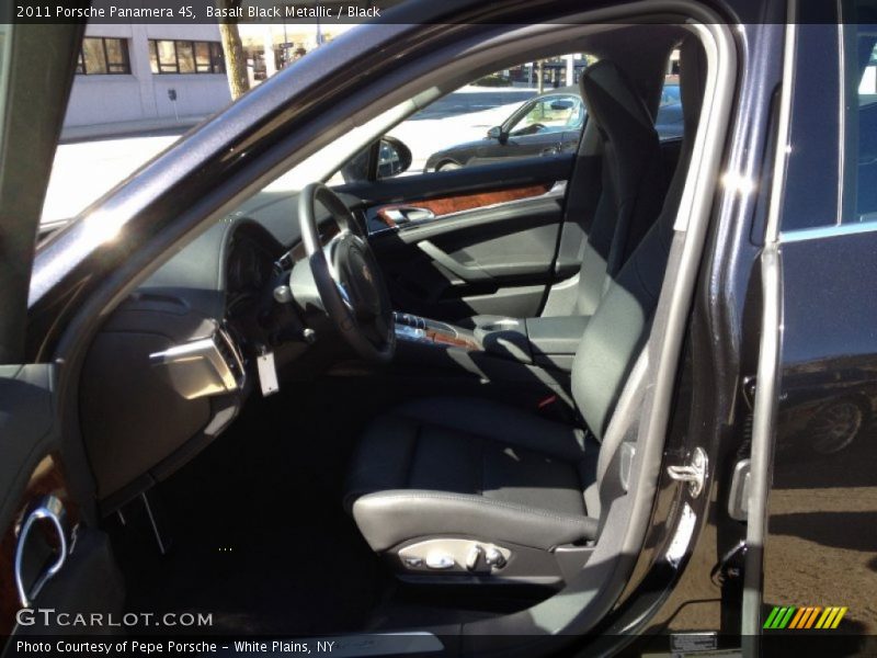 Basalt Black Metallic / Black 2011 Porsche Panamera 4S