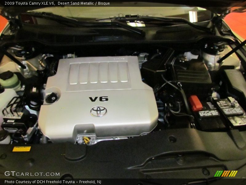 Desert Sand Metallic / Bisque 2009 Toyota Camry XLE V6