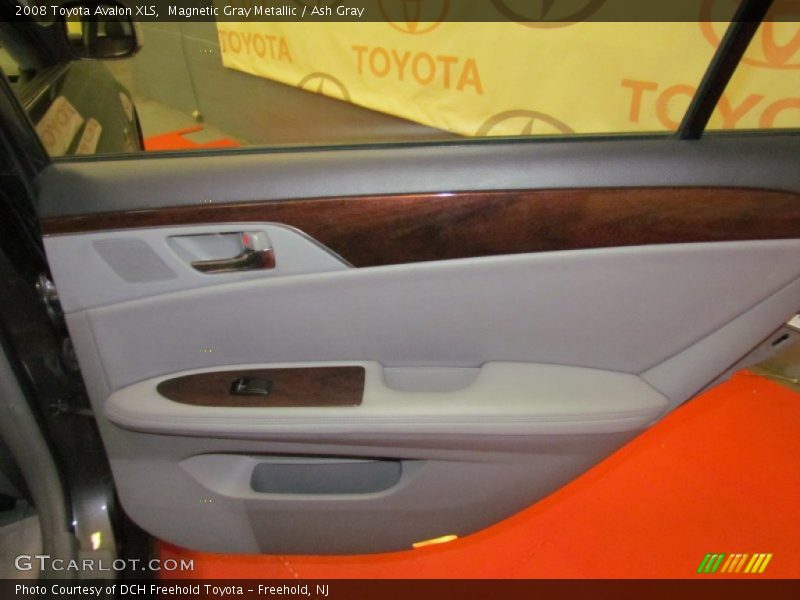 Magnetic Gray Metallic / Ash Gray 2008 Toyota Avalon XLS