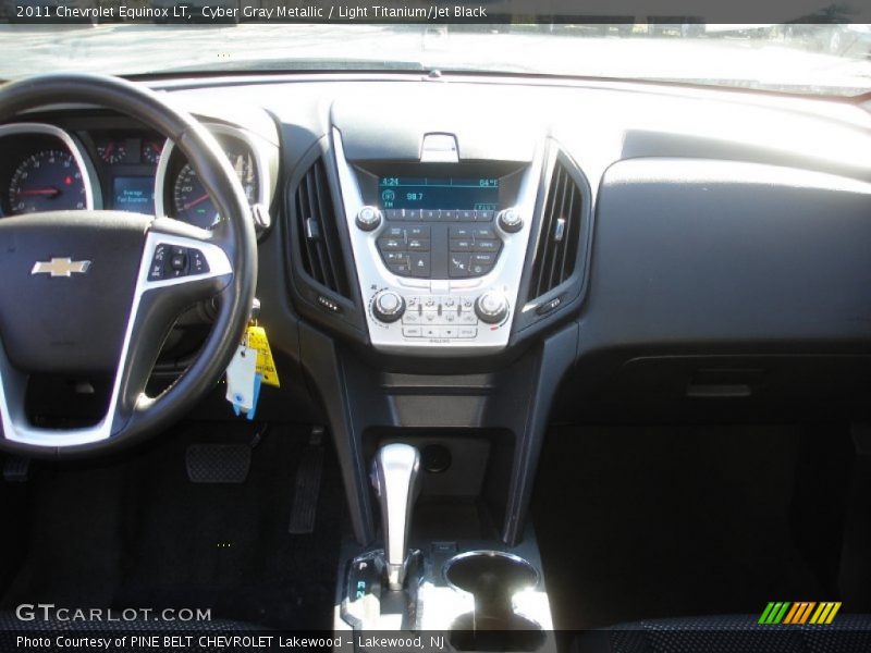 Cyber Gray Metallic / Light Titanium/Jet Black 2011 Chevrolet Equinox LT