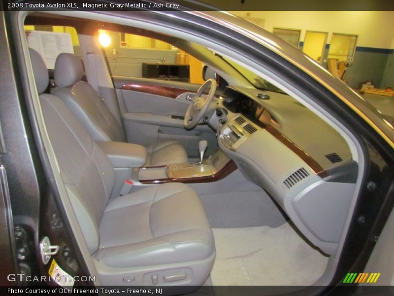 Magnetic Gray Metallic / Ash Gray 2008 Toyota Avalon XLS