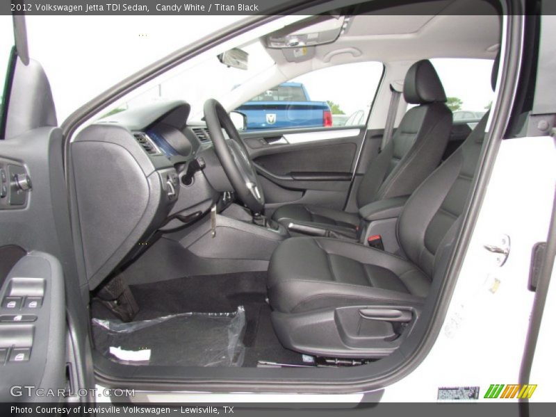 Candy White / Titan Black 2012 Volkswagen Jetta TDI Sedan
