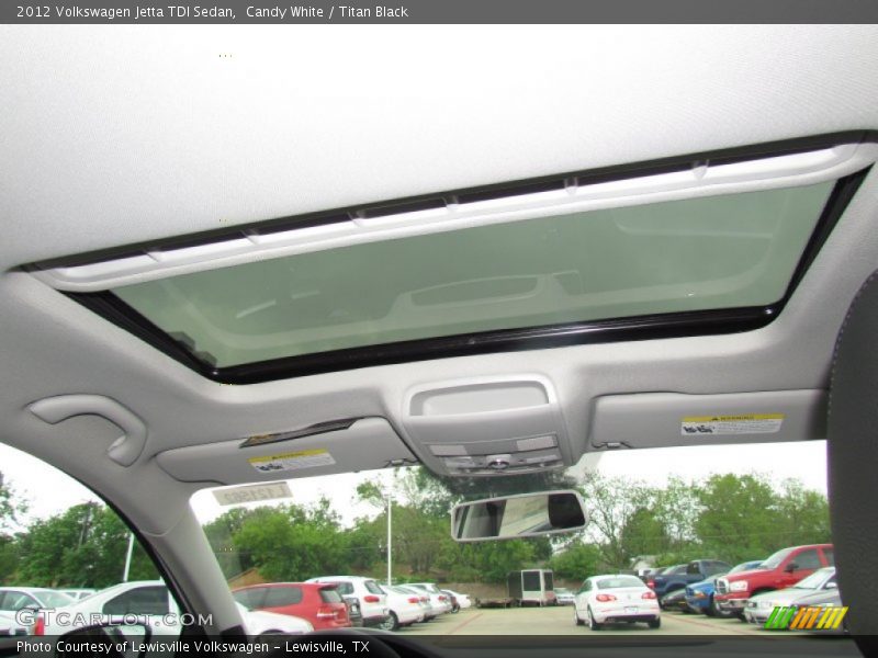 Candy White / Titan Black 2012 Volkswagen Jetta TDI Sedan