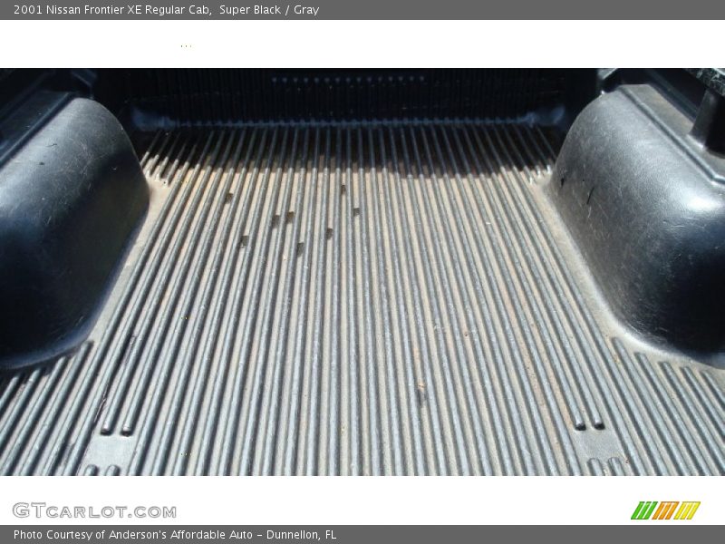 Super Black / Gray 2001 Nissan Frontier XE Regular Cab
