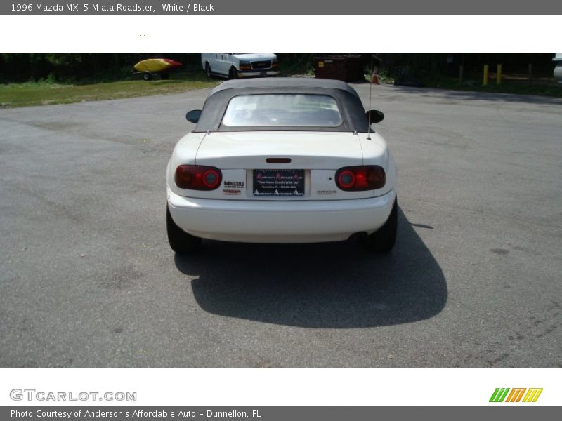 White / Black 1996 Mazda MX-5 Miata Roadster