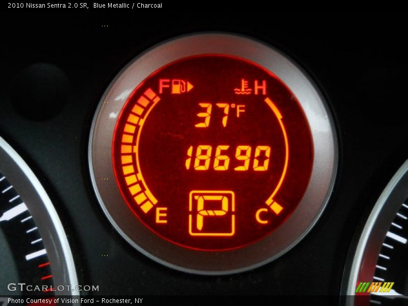 Blue Metallic / Charcoal 2010 Nissan Sentra 2.0 SR