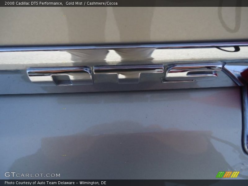 Gold Mist / Cashmere/Cocoa 2008 Cadillac DTS Performance