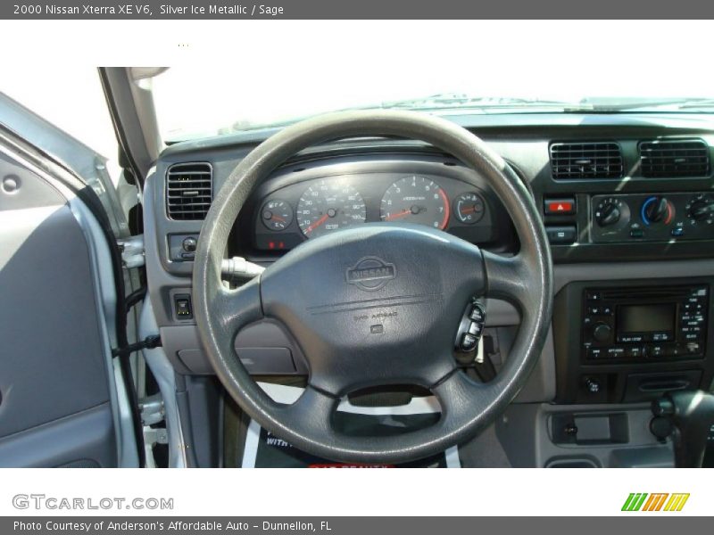Silver Ice Metallic / Sage 2000 Nissan Xterra XE V6