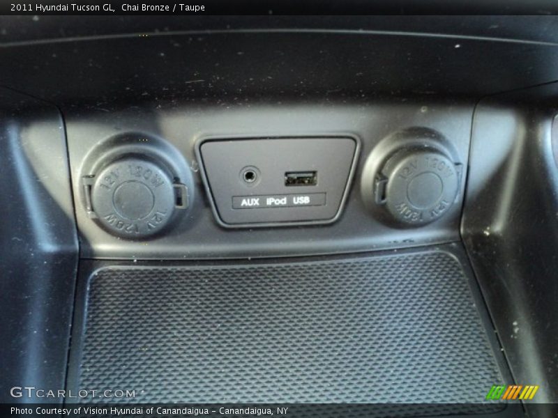 Chai Bronze / Taupe 2011 Hyundai Tucson GL