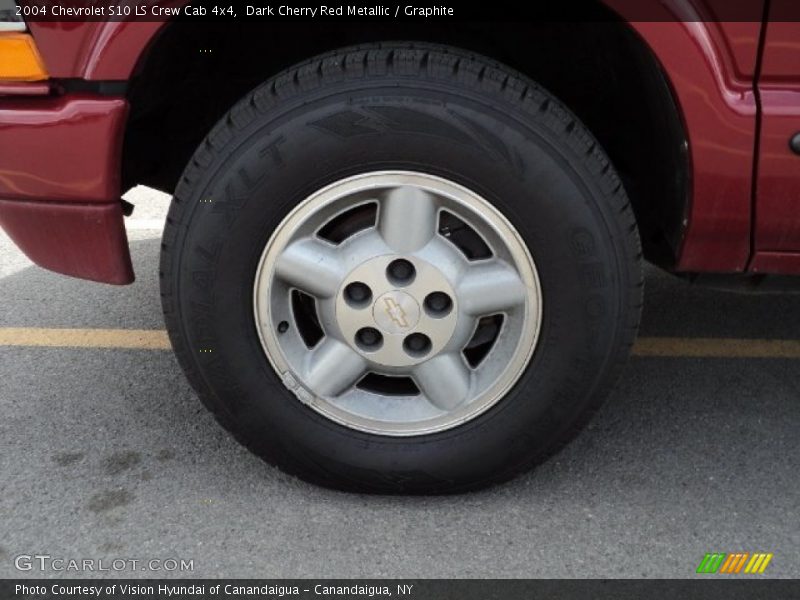 Dark Cherry Red Metallic / Graphite 2004 Chevrolet S10 LS Crew Cab 4x4