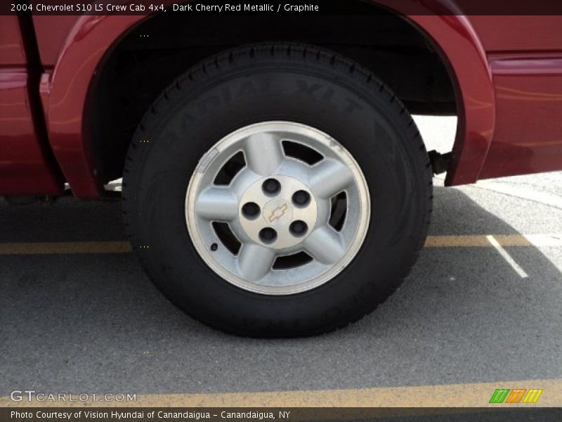 Dark Cherry Red Metallic / Graphite 2004 Chevrolet S10 LS Crew Cab 4x4