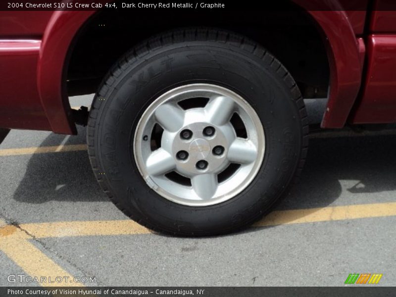 Dark Cherry Red Metallic / Graphite 2004 Chevrolet S10 LS Crew Cab 4x4