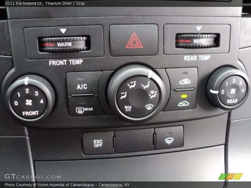 Titanium Silver / Gray 2011 Kia Sedona LX