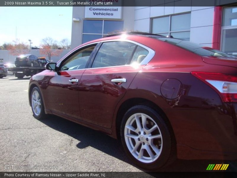 Tuscan Sun Metallic / Caffe Latte 2009 Nissan Maxima 3.5 SV