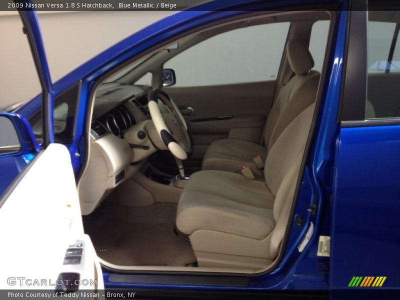 Blue Metallic / Beige 2009 Nissan Versa 1.8 S Hatchback