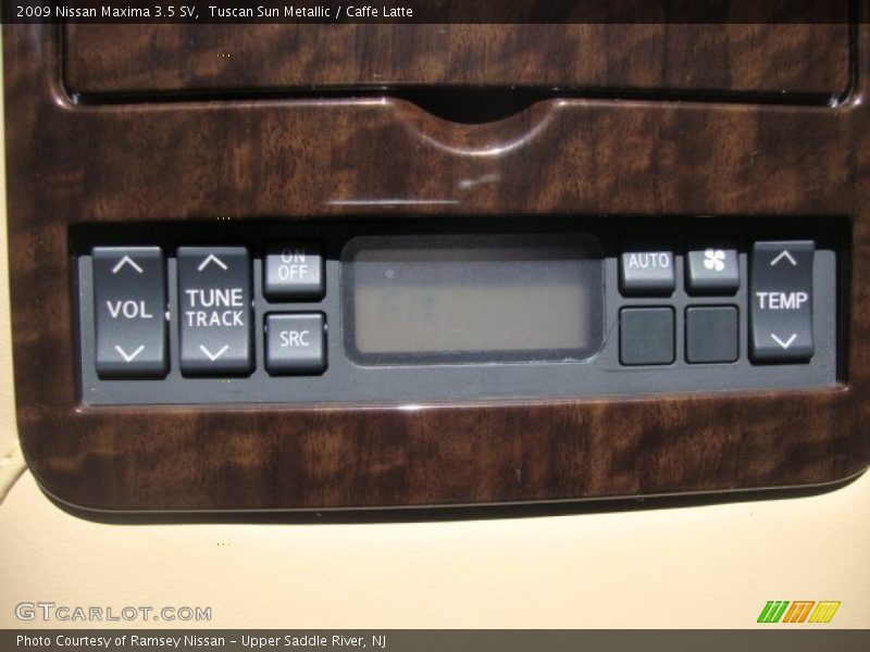 Tuscan Sun Metallic / Caffe Latte 2009 Nissan Maxima 3.5 SV