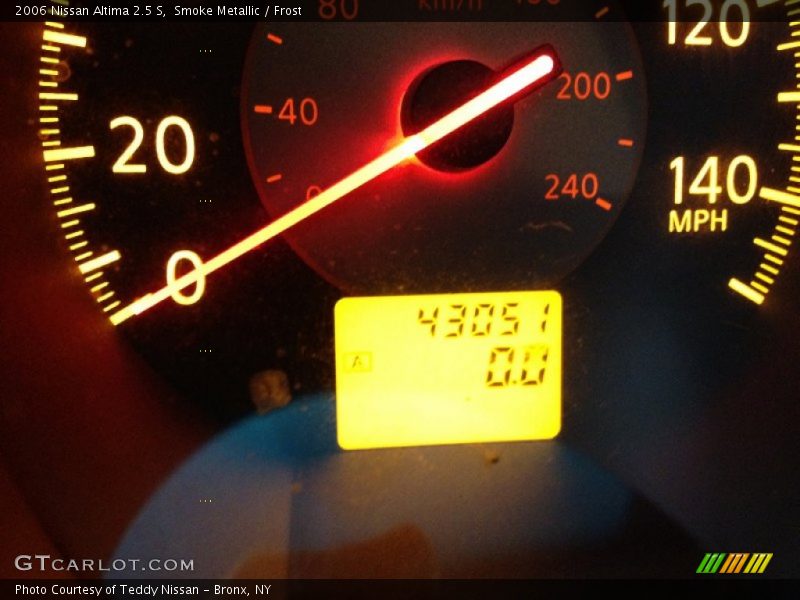 Smoke Metallic / Frost 2006 Nissan Altima 2.5 S