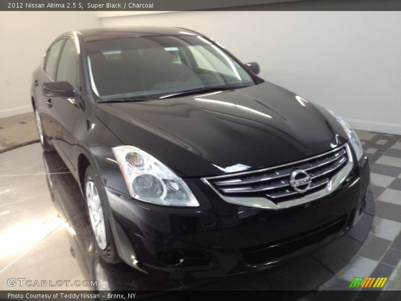 Super Black / Charcoal 2012 Nissan Altima 2.5 S