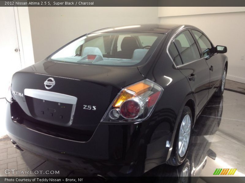 Super Black / Charcoal 2012 Nissan Altima 2.5 S
