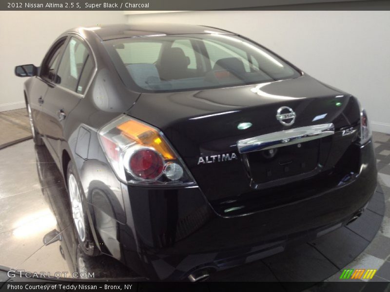 Super Black / Charcoal 2012 Nissan Altima 2.5 S