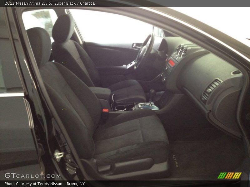 Super Black / Charcoal 2012 Nissan Altima 2.5 S
